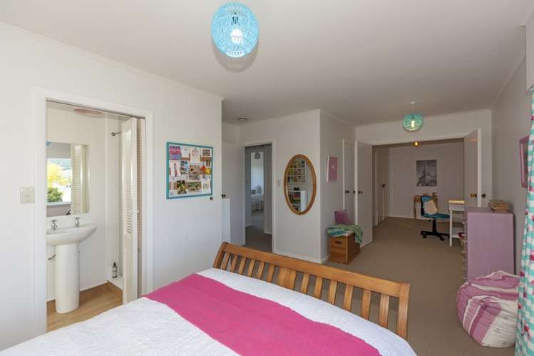 6 Rosebank Grove Waikanae_24