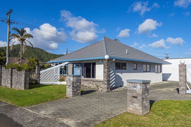 This MUST go - CV $680,000 & SELLING at $575,000