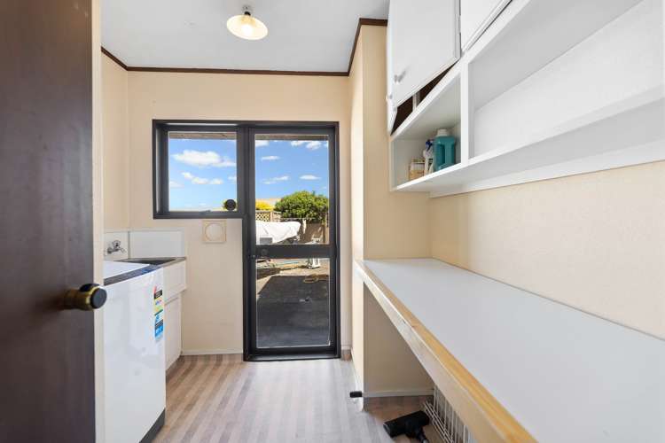 1 Gillies Avenue Taupo_13