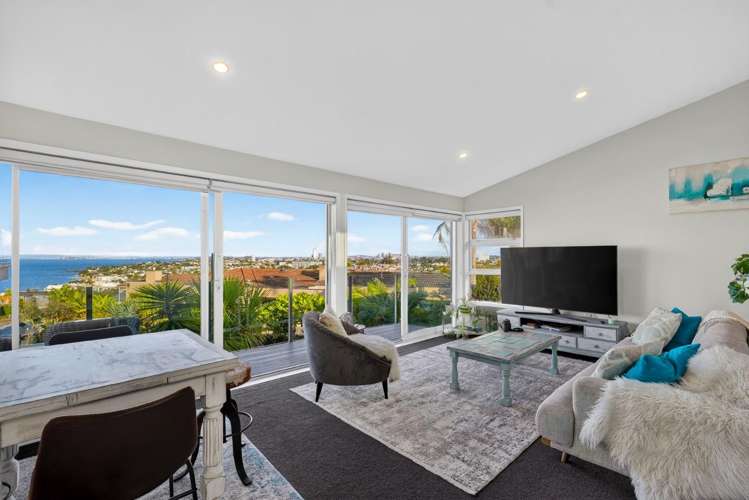 1/64 Seaview Road 1609_9