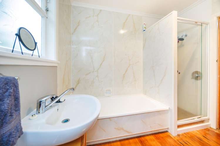 28 Henare Street West End_22