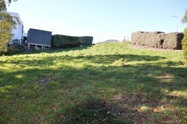 11 Ngaio Grove Robinsons Bay_6