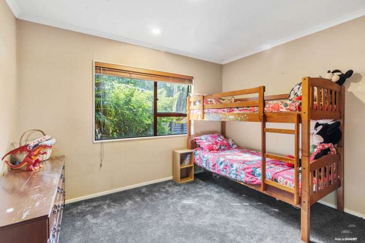2 Kauri Lane Red Hill_15