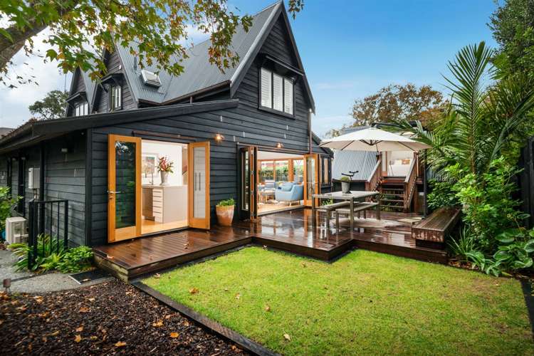 24a Russell Street Stanley Point_8