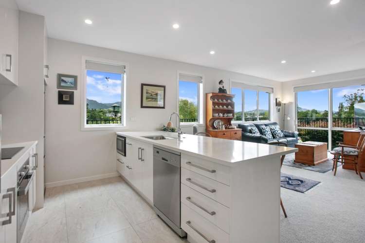 19 Patricia Place Katikati_1