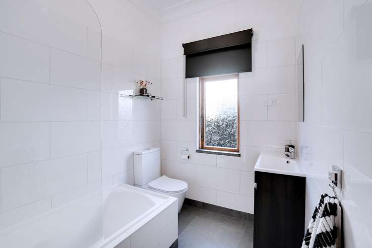 123 Grey Street Hamilton East_14