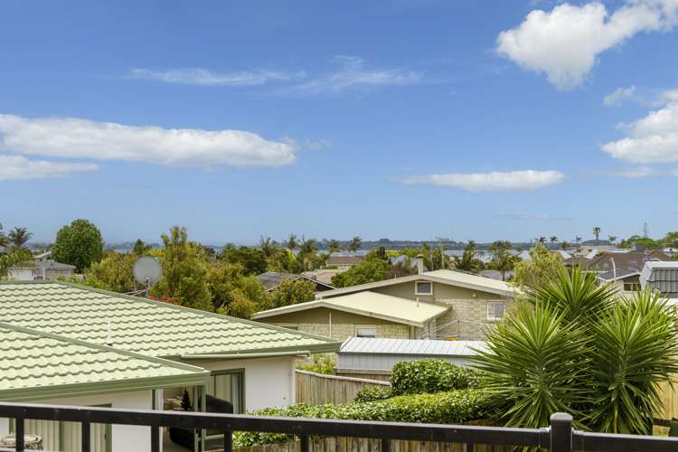 15c Matua Road Matua_3