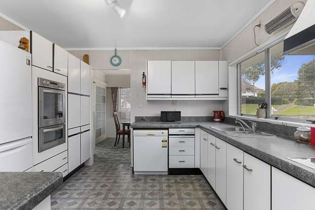 14 Dennis Avenue Hillpark_4