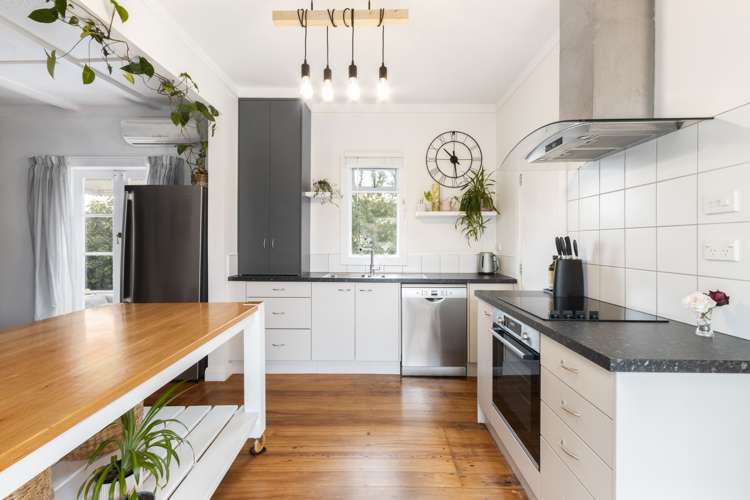 703 Ellison Road Parkvale_17