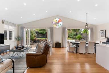 171 Landscape Road_1