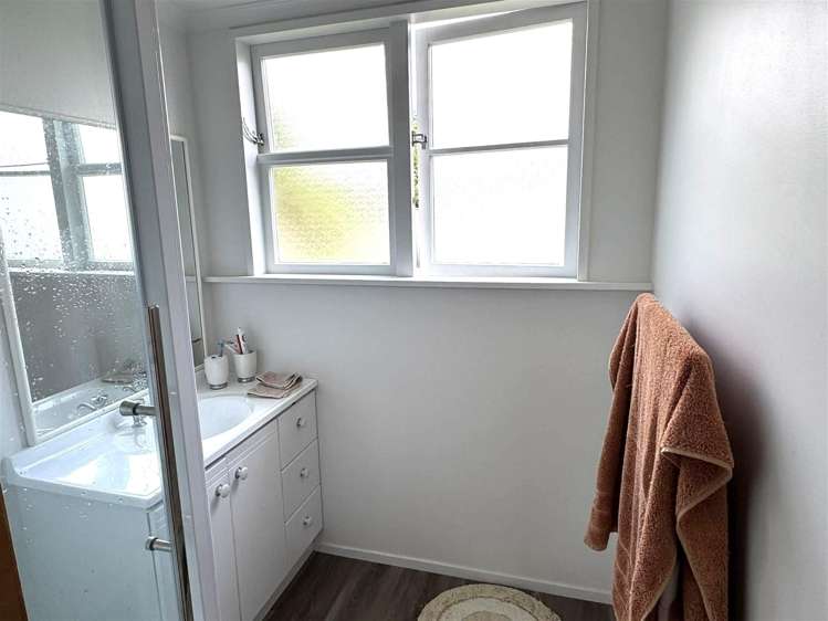 4 Mokau Place Terrace End_17