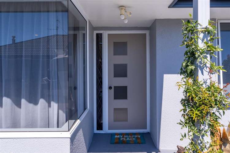 9 Vining Crescent Stoke_9