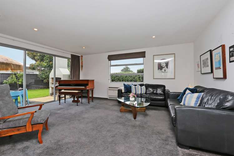 6 Anna Lane Raureka_7