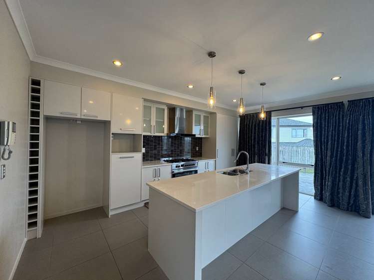 14 Arranmore Drive Flat Bush_2