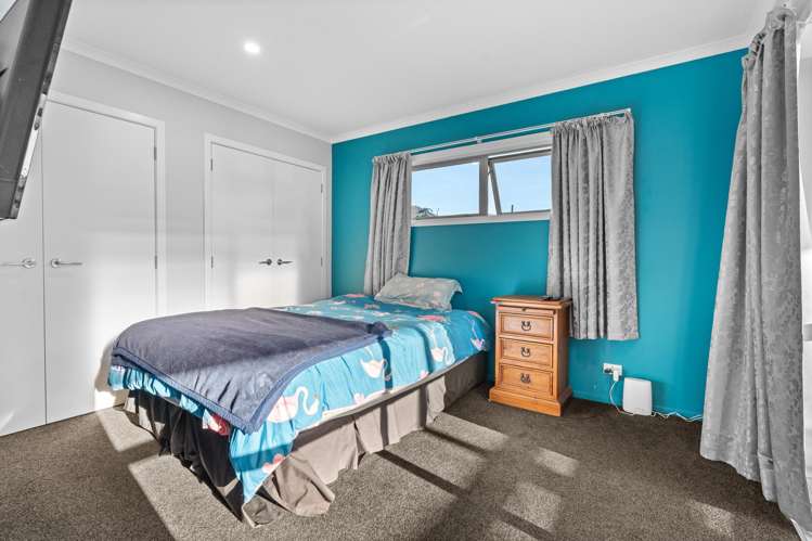 5 McKerrow Place Featherston_8