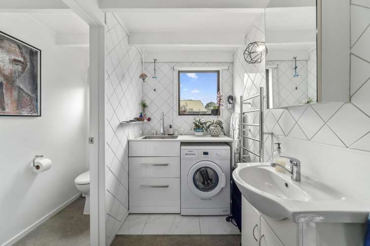 2/7 Kereru Street Taupo_9