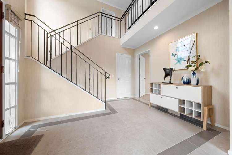 52 Salford Crescent Flat Bush_4