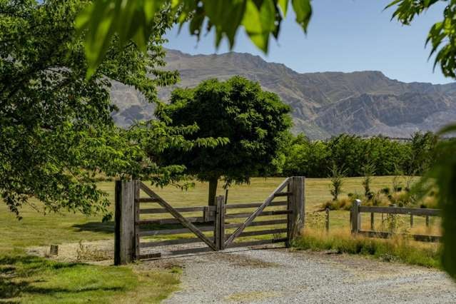 44 Domain Road Dalefield/Wakatipu Basin_1