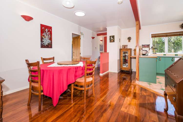 8 Fairclough Road Beach Haven_5