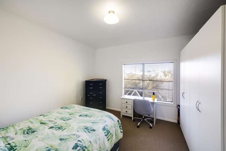 2 Avondale Road Taradale_9