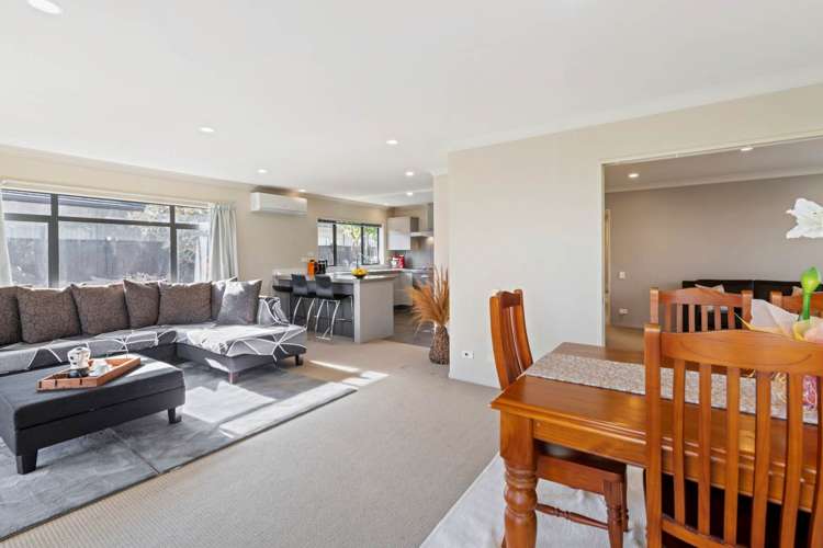 29 Aberdeen Crescent Wattle Downs_7