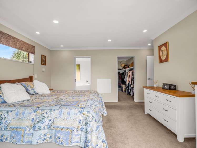 13 Paget Drive Woodend_11