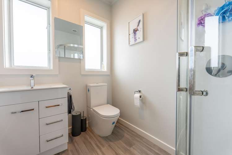 12 Livingstone Street West End_16