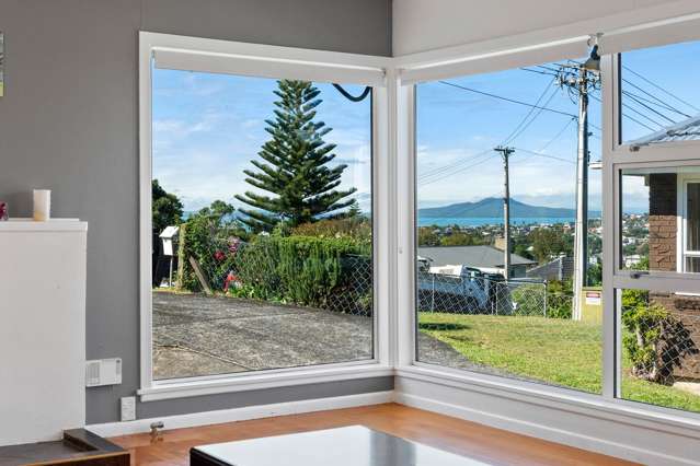 1/3 Limmer Place Browns Bay_2