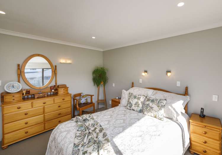 9 Logan Grove Feilding_20