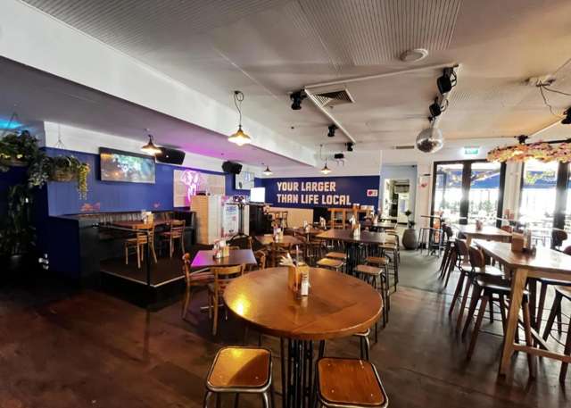 Shop 2, 138 Hurstmere Road Takapuna_2