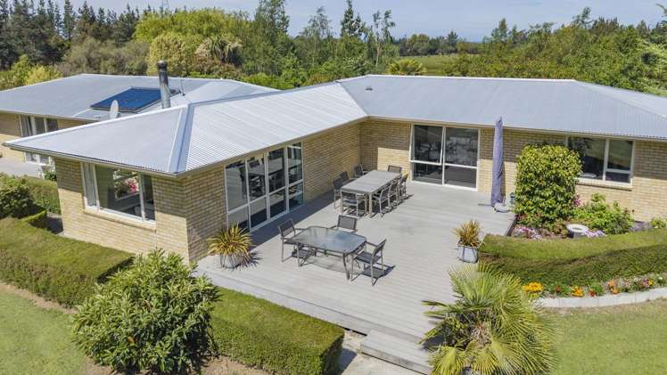 43 Bruces Road Sefton_40