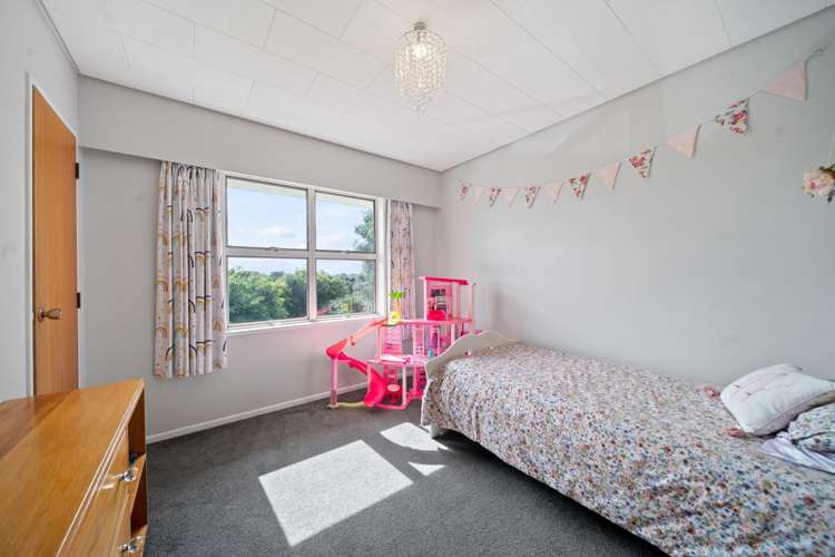 8 Lorna Place Brookfield_21