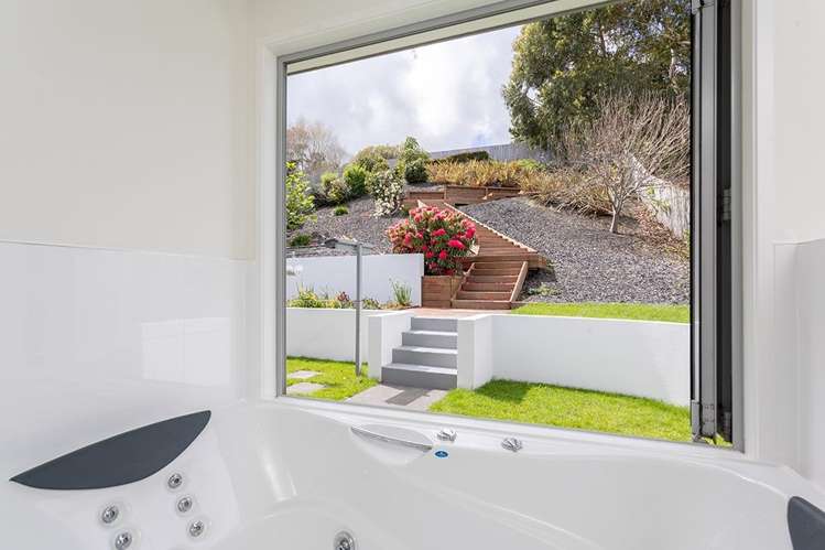 4 Ravello Rise Flat Bush_9