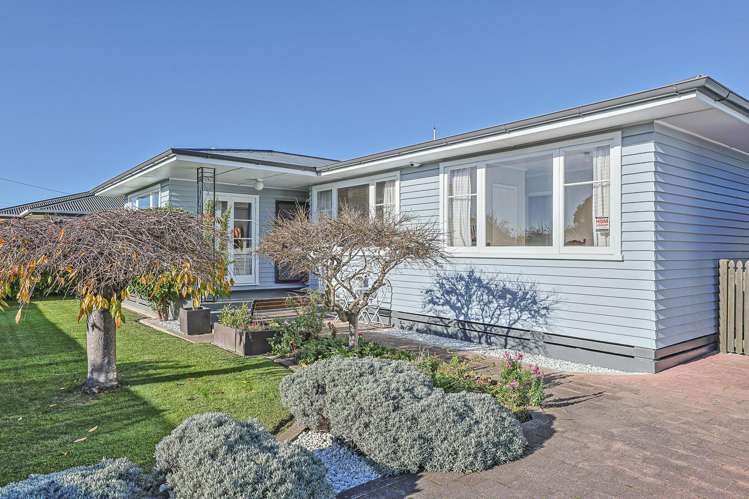 803 Riverslea Road North_2