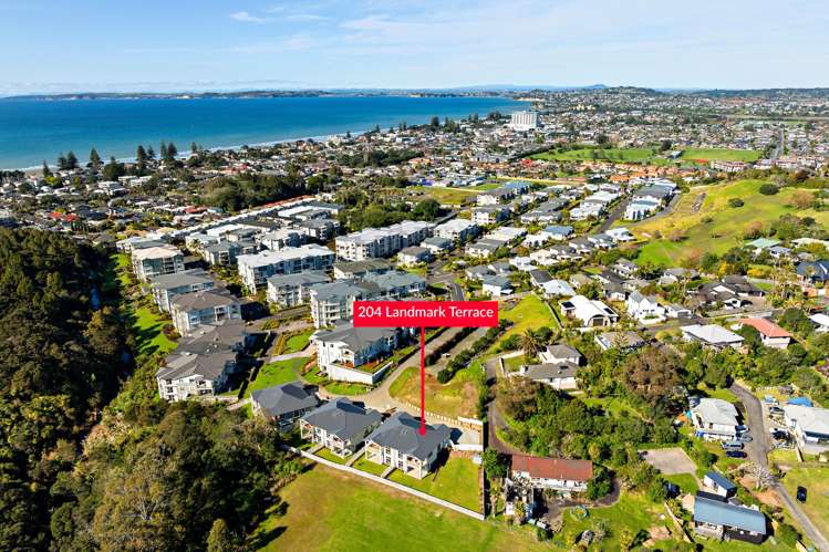 204 Landmark Terrace Orewa_23