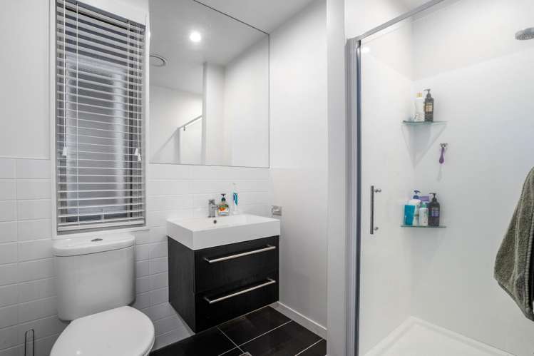 11/8 Thatcher Crescent, Crofton Downs_15