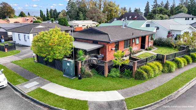 Easy-Care Comfort with Charm and Style!