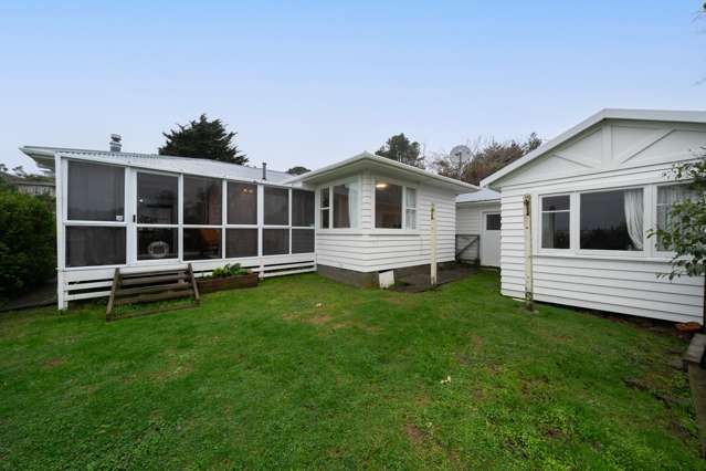 128 Helston Road Paparangi_3