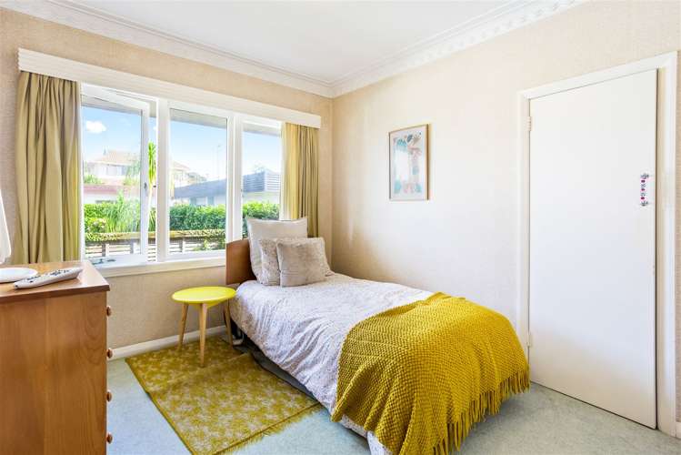 53 Uxbridge Road Mellons Bay_15