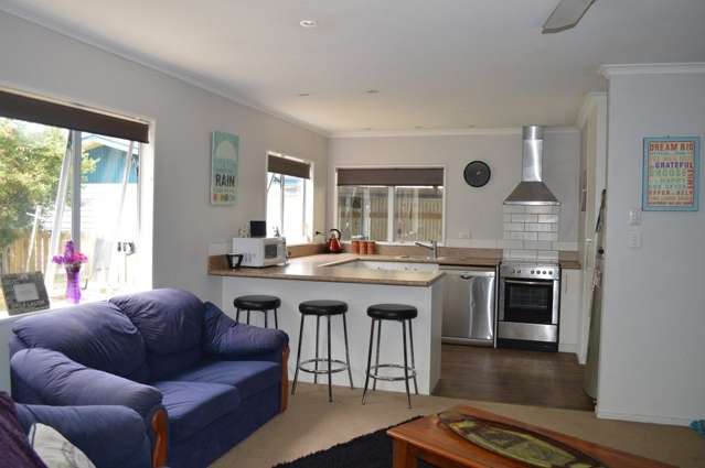 70 Victoria Street Carterton_3