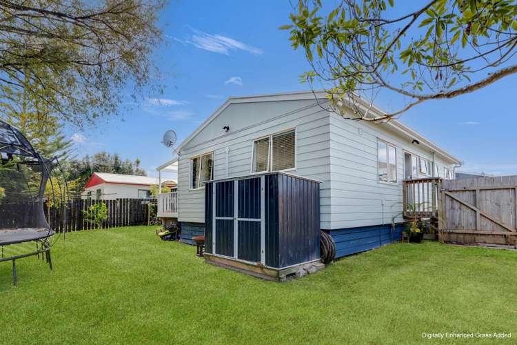 2/137 Awaroa Road Helensville_20