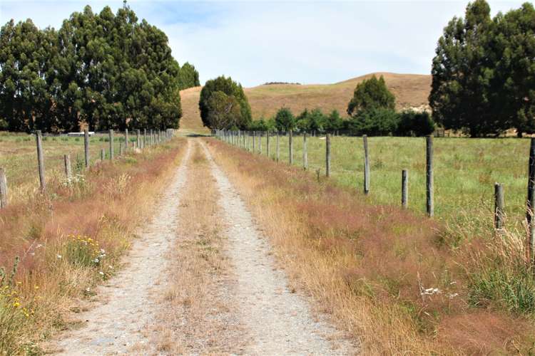 1398 Ramparts Road Manapouri_9