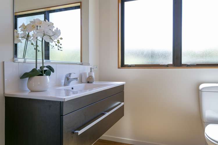 38 Arrowsmith Avenue Waipahihi_23