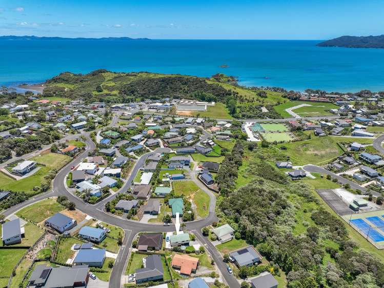 21 Hibiscus Avenue Cable Bay_2