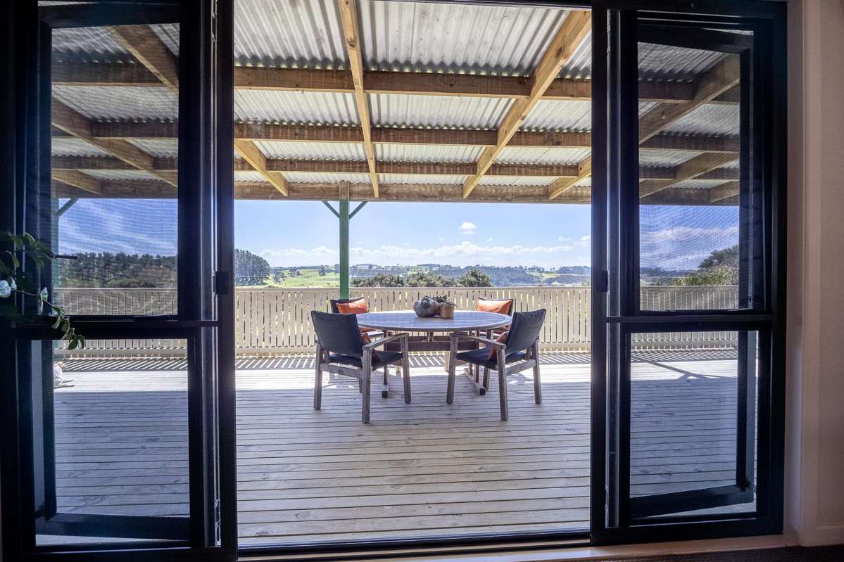 461 Notorious West Road_4