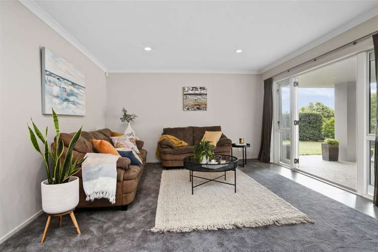 62 Intrepid Crescent Beachlands_7