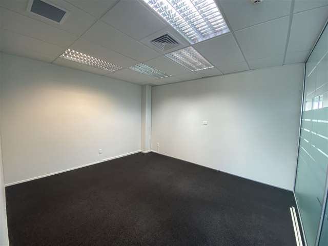 G/27-29 William Pickering Drive Albany_3