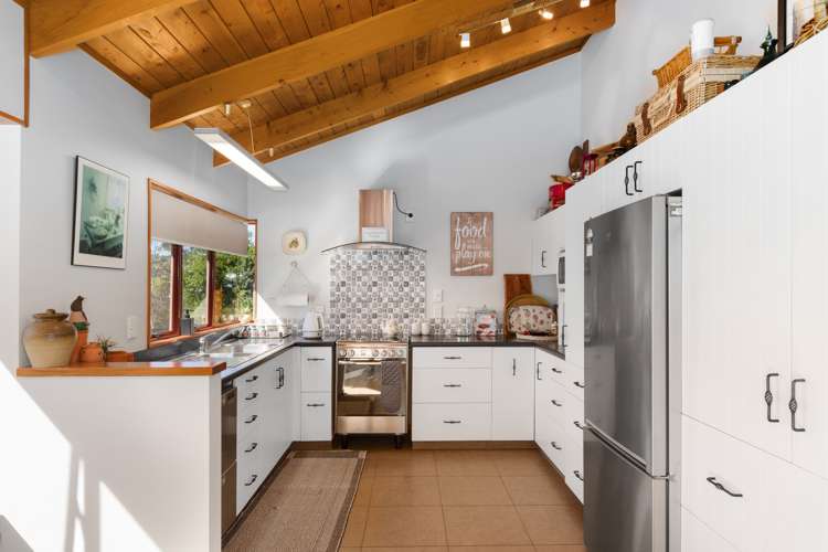 473 Old Highway Whakamarama_10