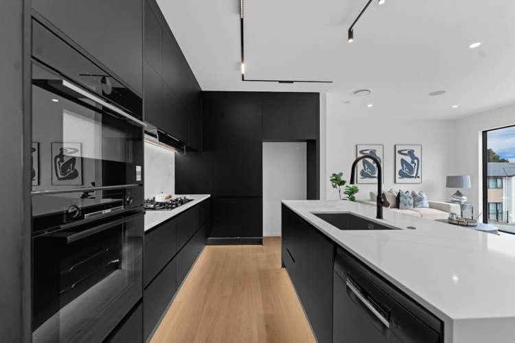 2A Matatahi Road Flat Bush_6