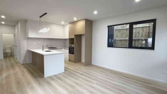 88F Bradbury Road Botany Downs_4